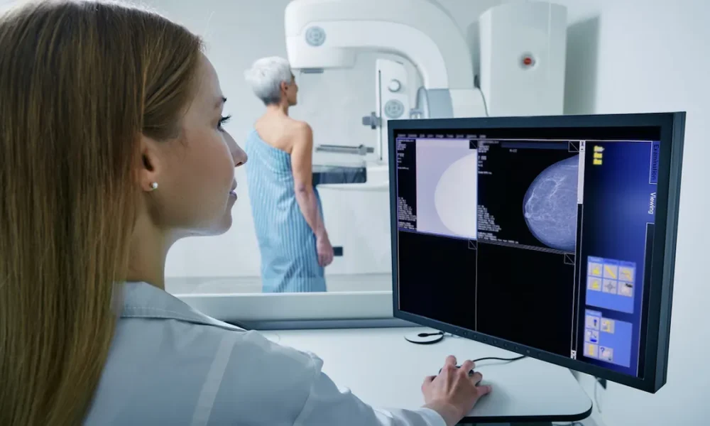 Medics Begin AI Breast Cancer Analysis Trial